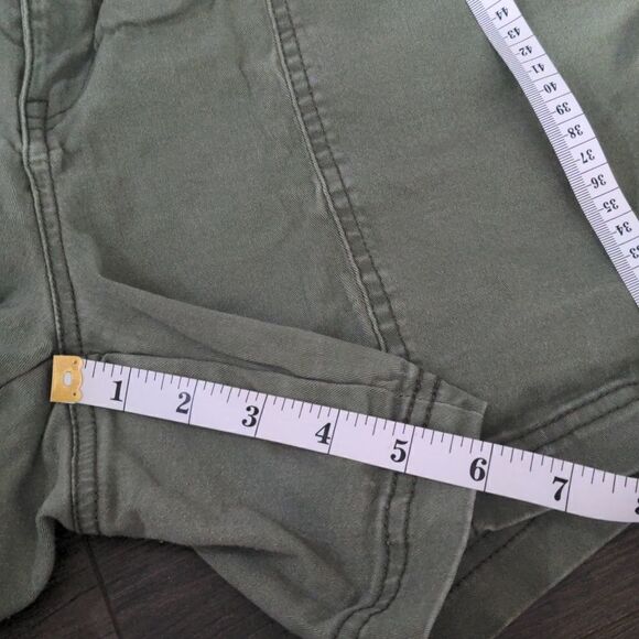 Market & Spruce Olive Green Shorts size 18W Petite - Picture 8 of 10